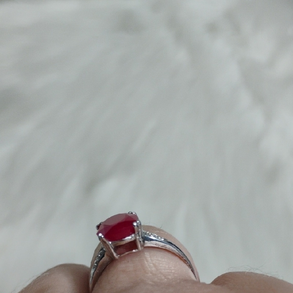 SALE! Radiant 10kt Solid White Gold Genuine Ruby & Diamond Engagement Ring - Picture 10 of 16